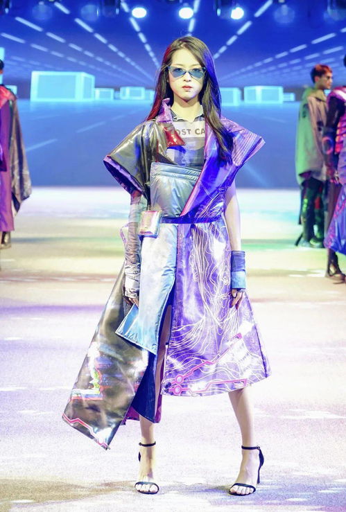 視覺(jué)盛宴 服裝學(xué)院畢業(yè)設(shè)計(jì)作品展驚艷亮相鞋帽篇章